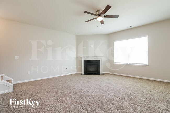 Photo - 43 S Great White Way