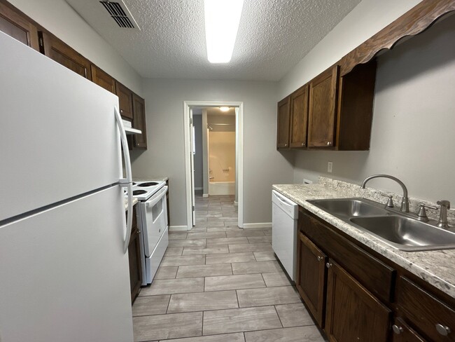 Building Photo - 30 Sta Les Cv Unit 3