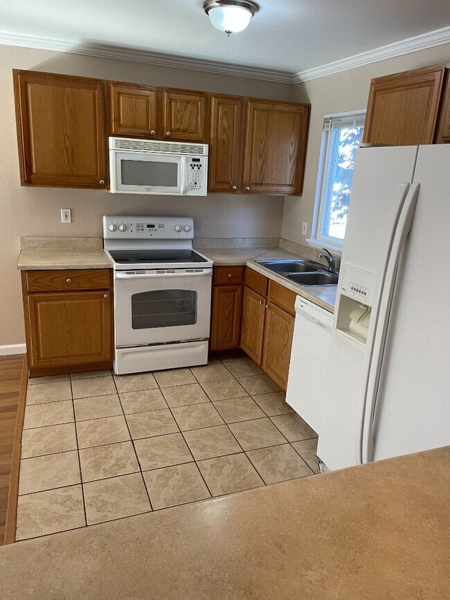 Photo - 8823 Holly Dr Unit E-206