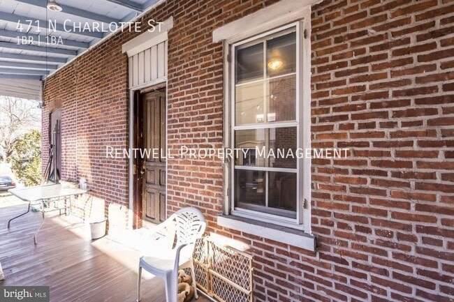 Photo - 471 N Charlotte St