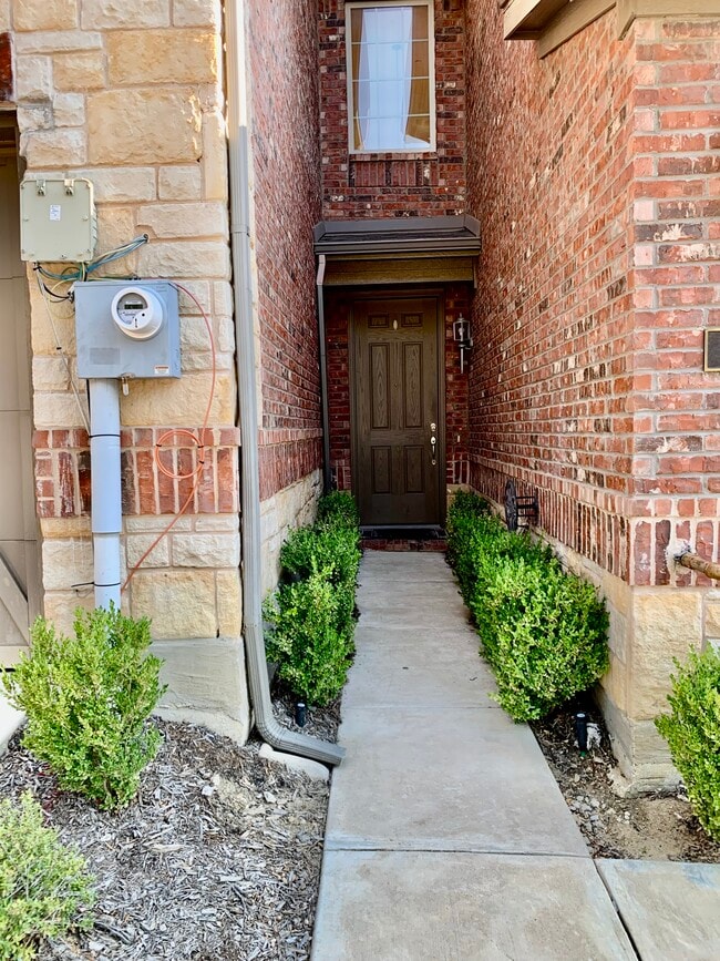 Photo - 407 Teague Dr