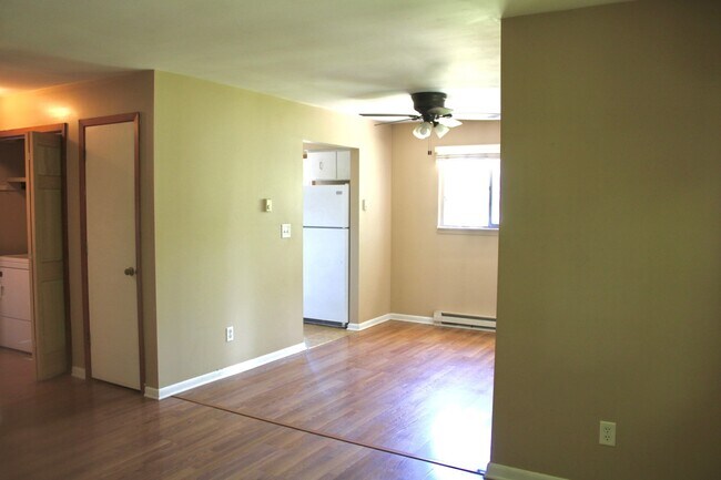 Photo - 1680 Tabortown St