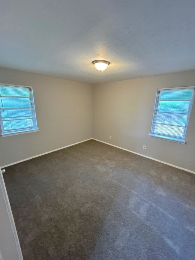 Photo - 5457 Millbranch Rd