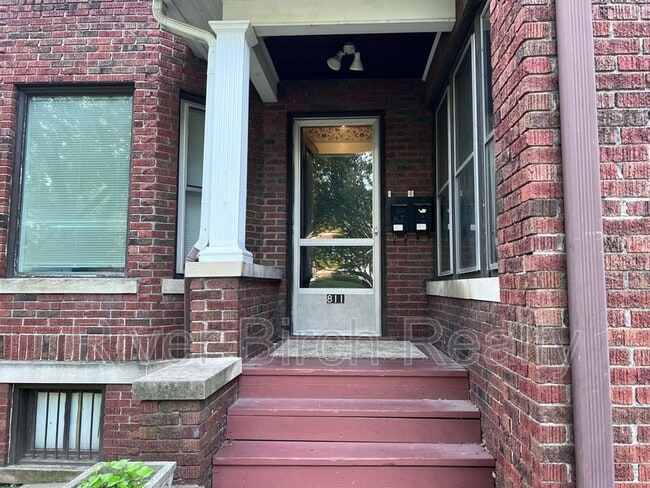 Photo - 811 S State St