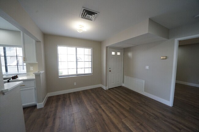 Photo - 4729 Nara Vista Way Unit 102