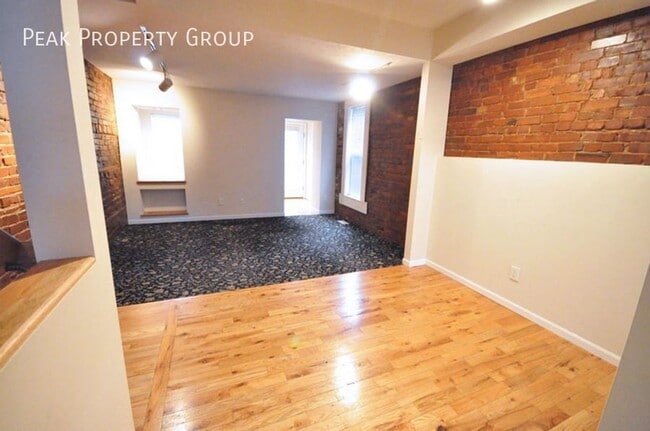 Photo - 1216 Indianola Ave