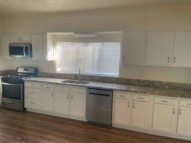 Photo - 1234 N 4th Ave