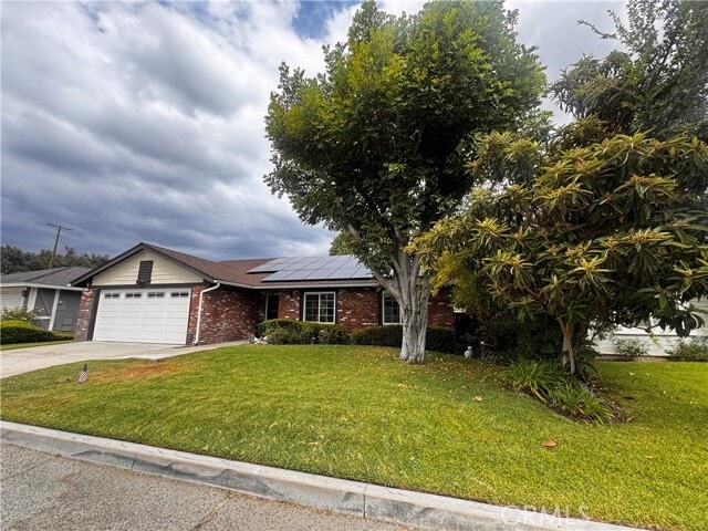 Building Photo - 925 Royal Oaks Dr Rental