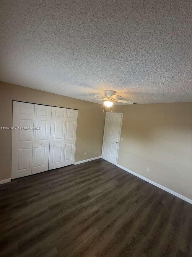 Photo - 617 Ixoria Ave Unit 18