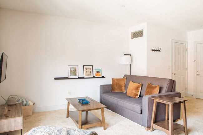 Photo - 145 N Jackson St Unidad ID1379019P