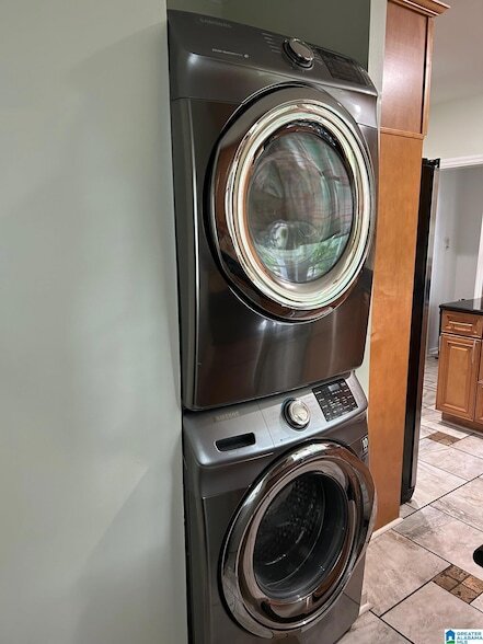 Photo - 1529 1st Ave W