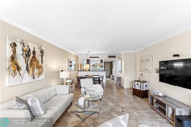 Photo - 1100 SE 5th Ct Unit 57