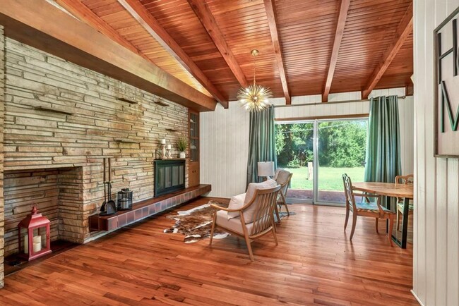Beautiful Mid Century Ranch North of WSU o... - Beautiful Mid Century Ranch North of WSU o... House