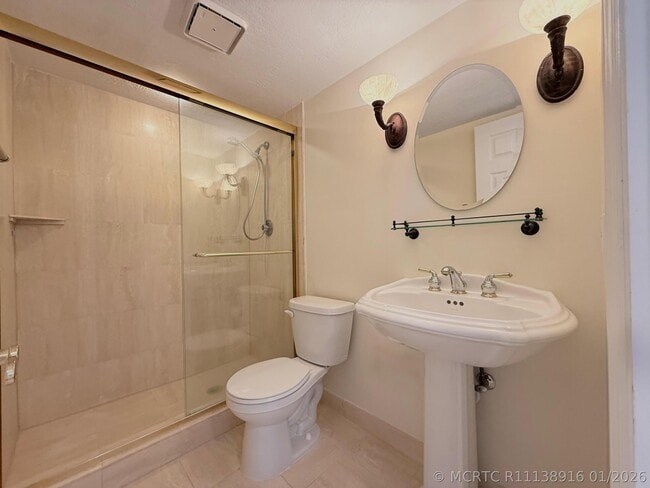 5600 N Flagler Dr Unit 2209