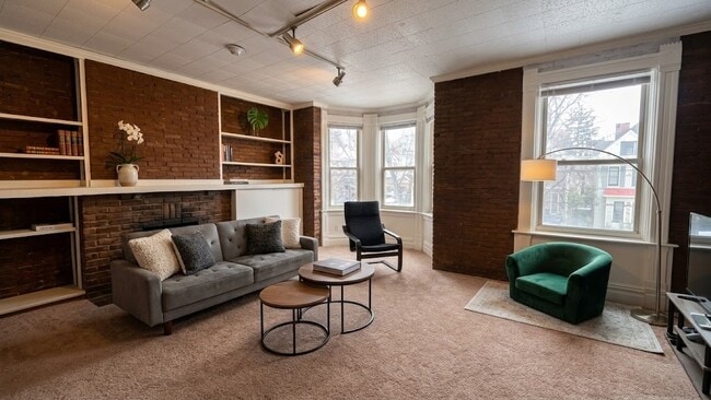 Photo - 627 S Negley Ave Unit Apartment 2