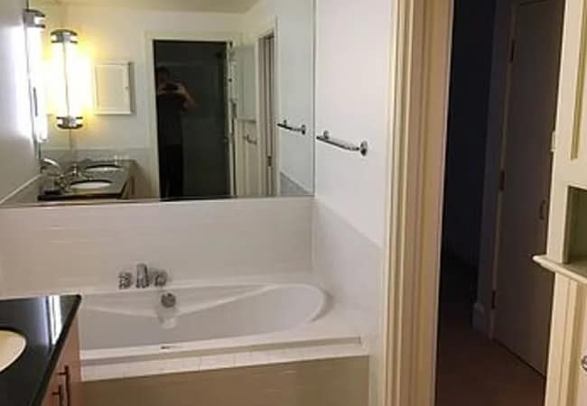 Photo - 1560 Blake St