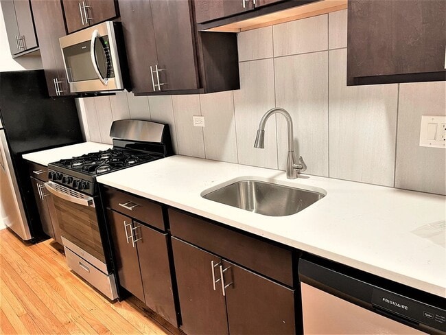 Photo - 4405 N Kimball Ave Unit 3