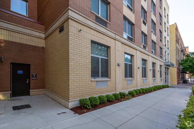 Photo - 461 Alabama Ave