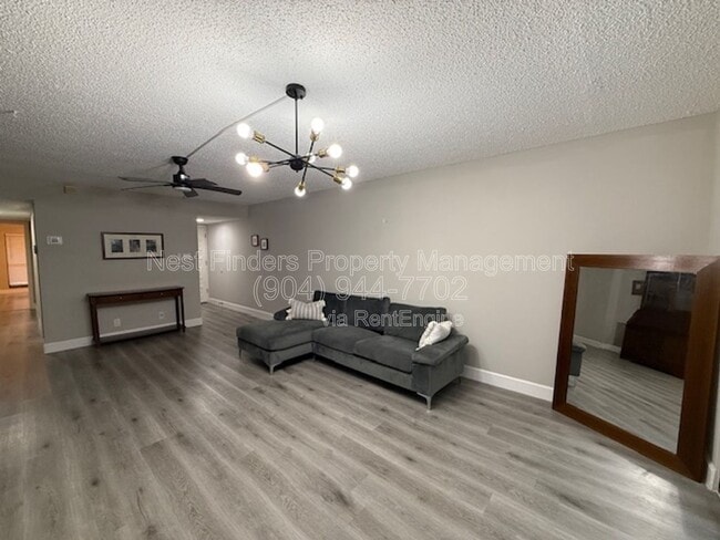 Photo - 8755 Como Lake Dr