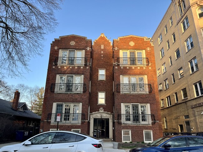 Building Photo - 911 Maple Ave