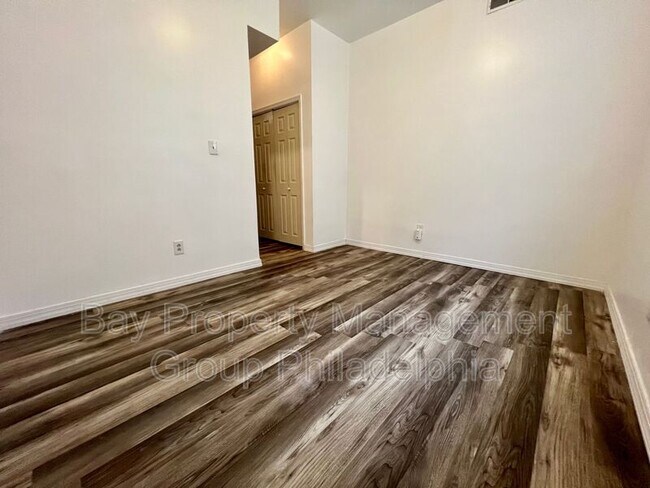 Photo - 4730 Wyalusing Ave Unidad 1F