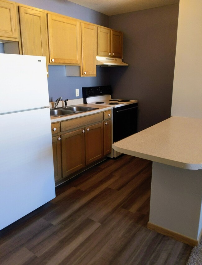 Goldfinch Meadows Apartments - Cedar Rapids, IA | ForRent.com