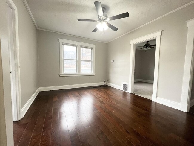 2861 Marshall Ave Unit 2