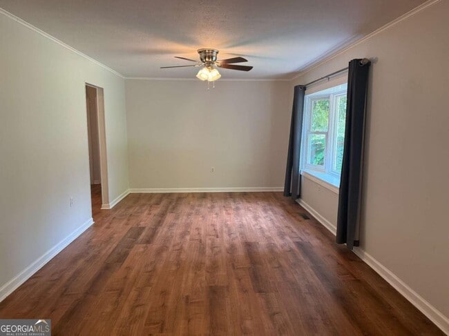 Photo - 130 Golddust Ave