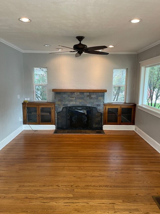 Photo - Beautiful 4-Bedroom House