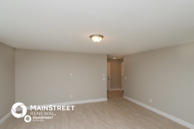 Photo - 154 Anderson Ave NE