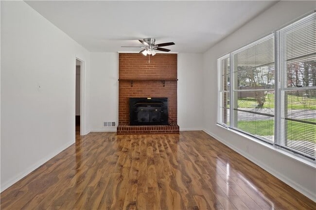 Photo - 430 Haynes Rd