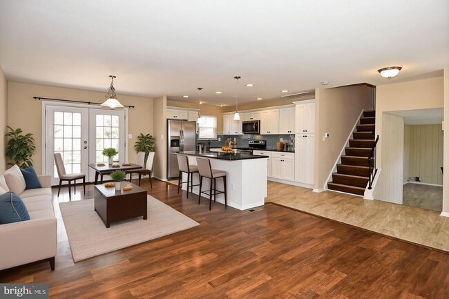 Photo - Beautifully renovated 3-bedroom, 2.5-bath detached home