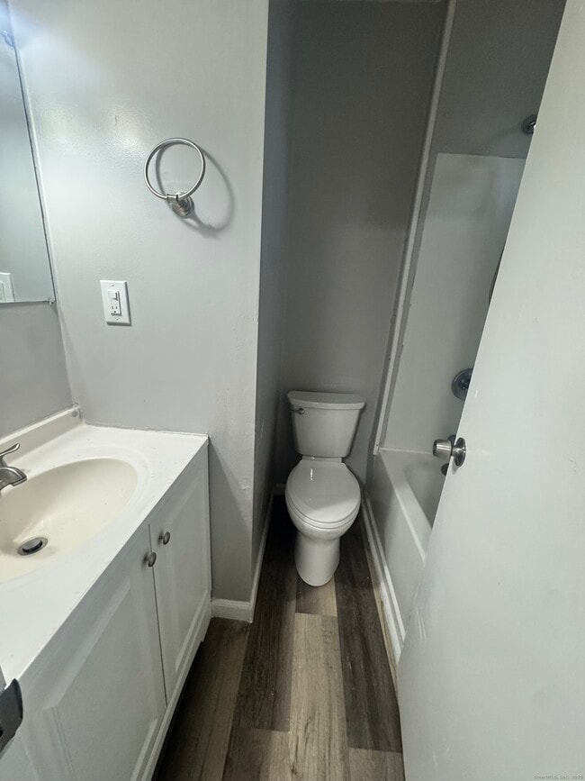 Photo - 214 Park Terrace Apartment