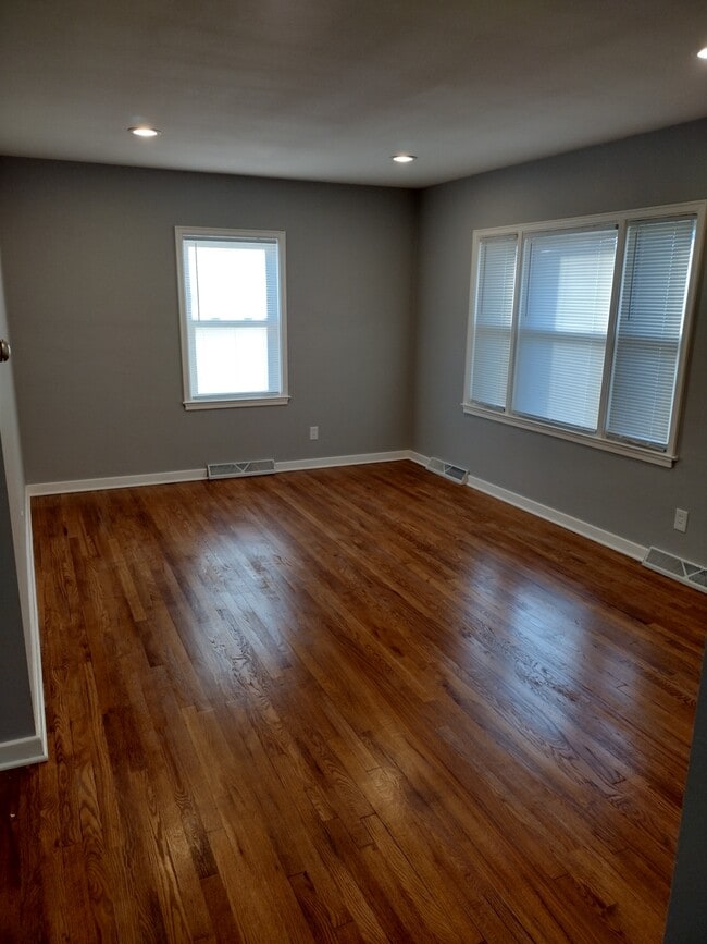 Photo - 5813 New York Ave