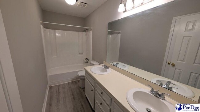 Photo - 2013 2nd Loop Rd