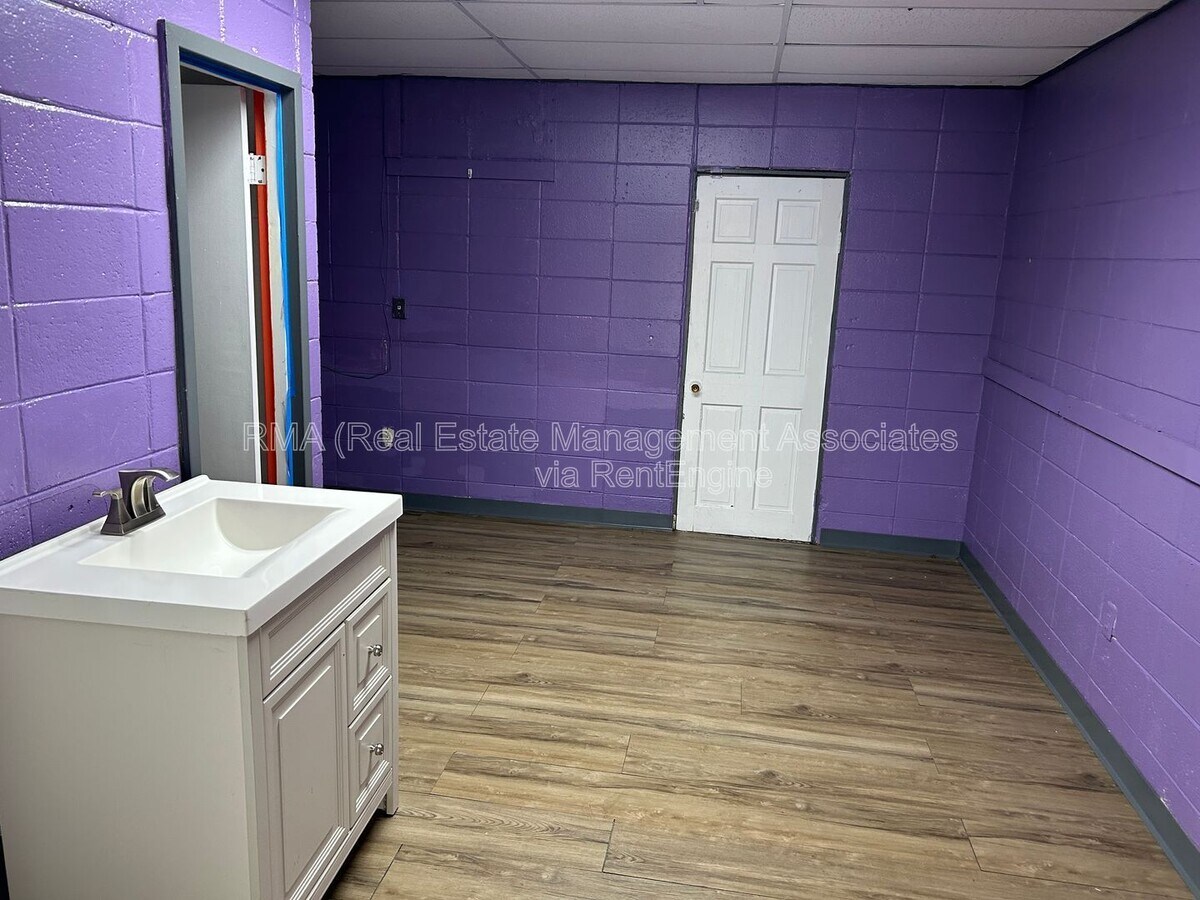 Photo - 454 W Solomon St