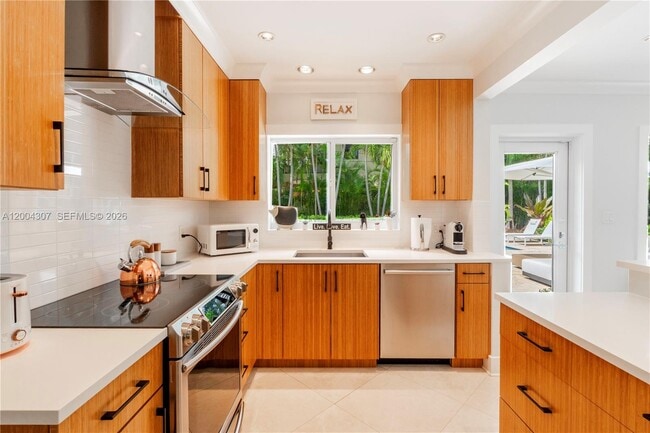 Photo - 1029 Mariposa Ave