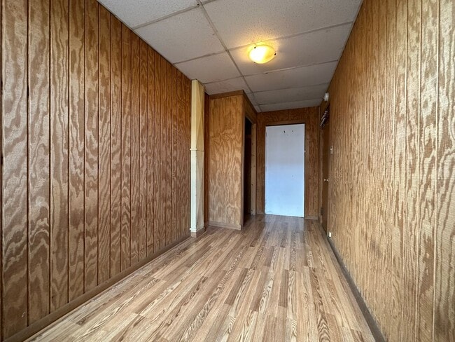 Photo - Cozy Two Bedroom Apartment! Great Oakland ... Unit 3610 #2