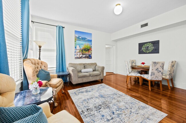 205 SE 7th St Unit SI ID1359091P