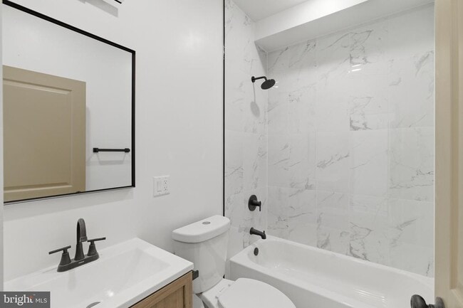 Photo - 2219 N 5th St