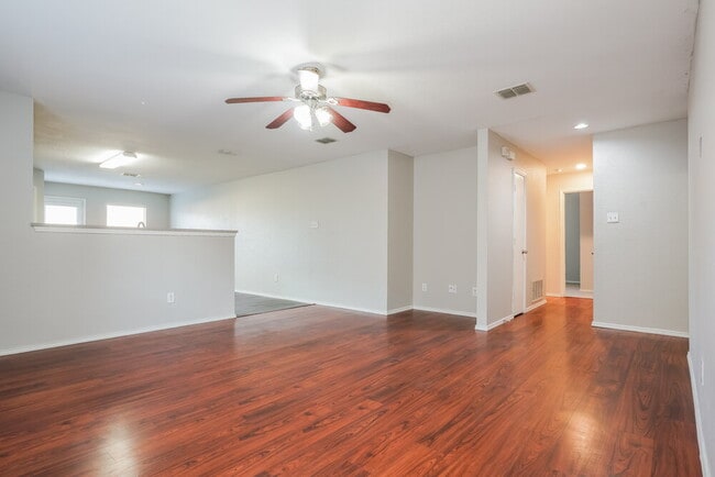 Photo - 1337 Castle Ridge Rd