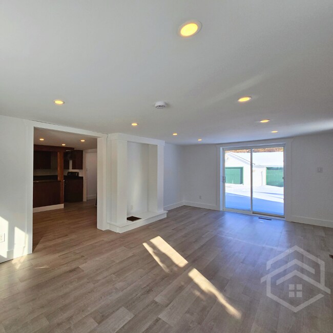 Photo - 3-Bedroom House available in Otterville!!