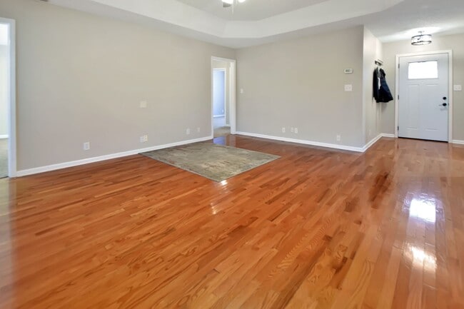 Photo - Pet Friendly Three Bedroom with Bonus!