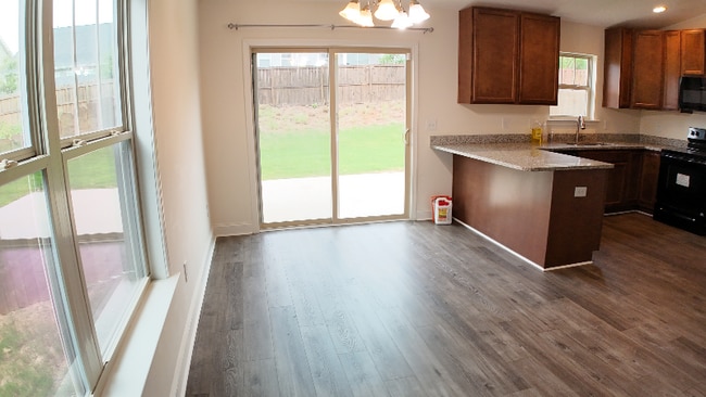 Photo - 715 Corley Way