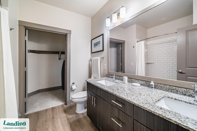 Photo - 2650 S McDonald St Unidad 3302