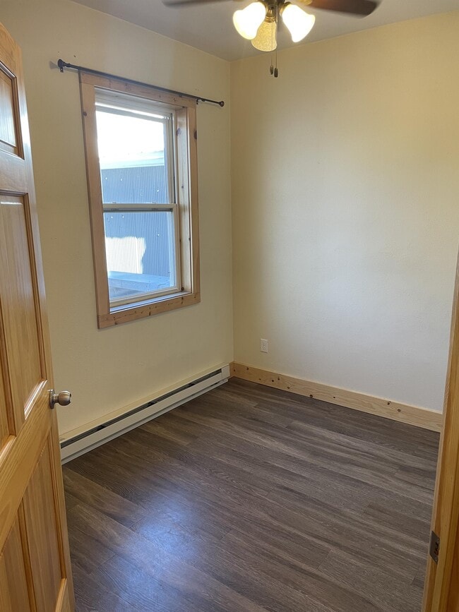 606 Broadway St Unit 202