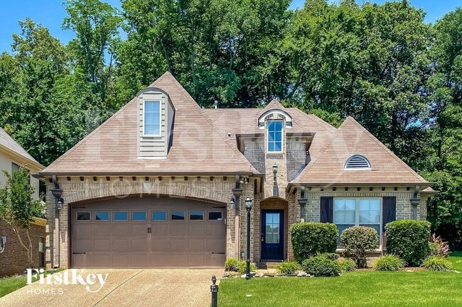 Building Photo - 315 Garden Springs Dr
