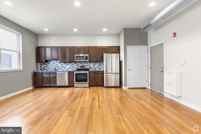 Building Photo - 2418 Frankford Ave Unit 7 Rental