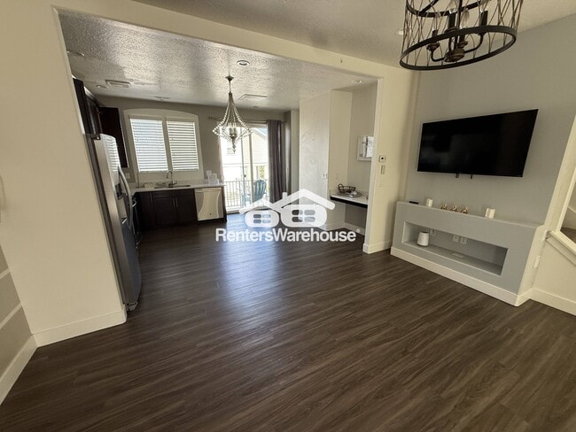 Photo - 6148 W Lake Ave