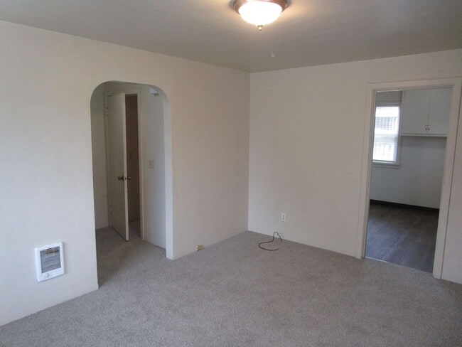 Photo - 0352 Unit 02